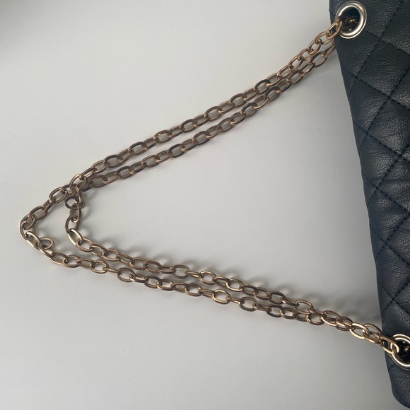 Black Quilted Purse - Picture 5 of 12